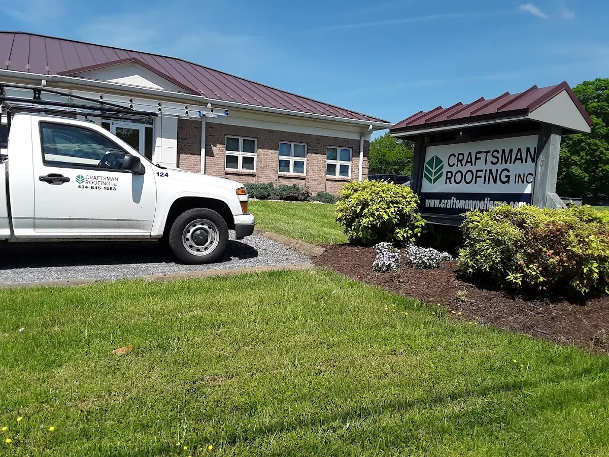 Quality Gutter & Downspout Repair by experienced craftsmen in Braewood Park